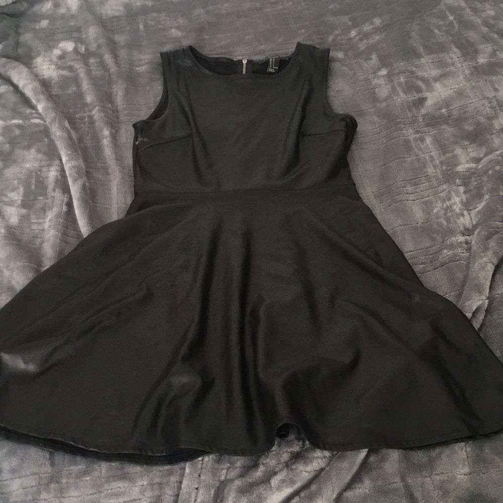 Short dress